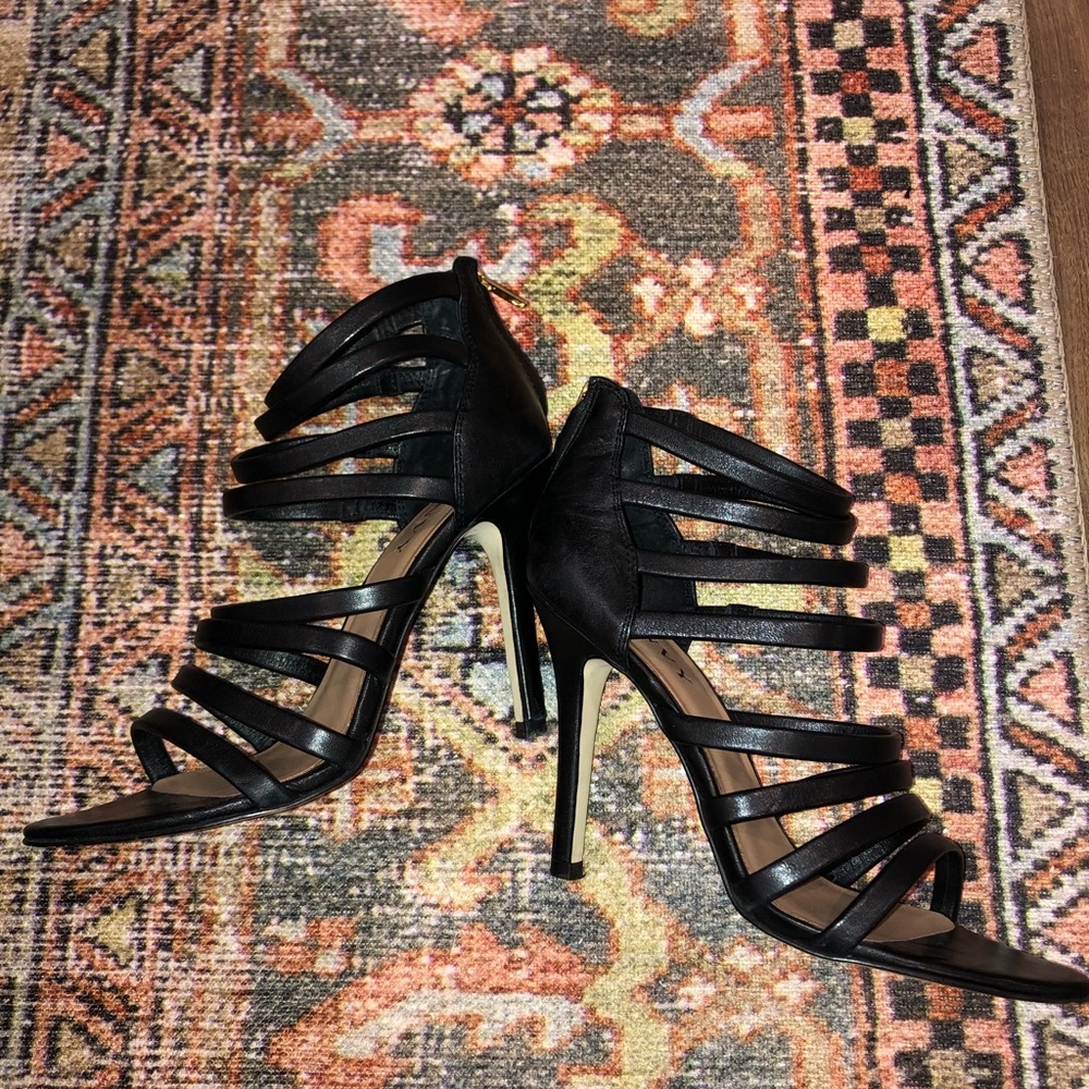 Renvy - black Leather Heeled Sandals. Size 37.5. Perfect for a night out.